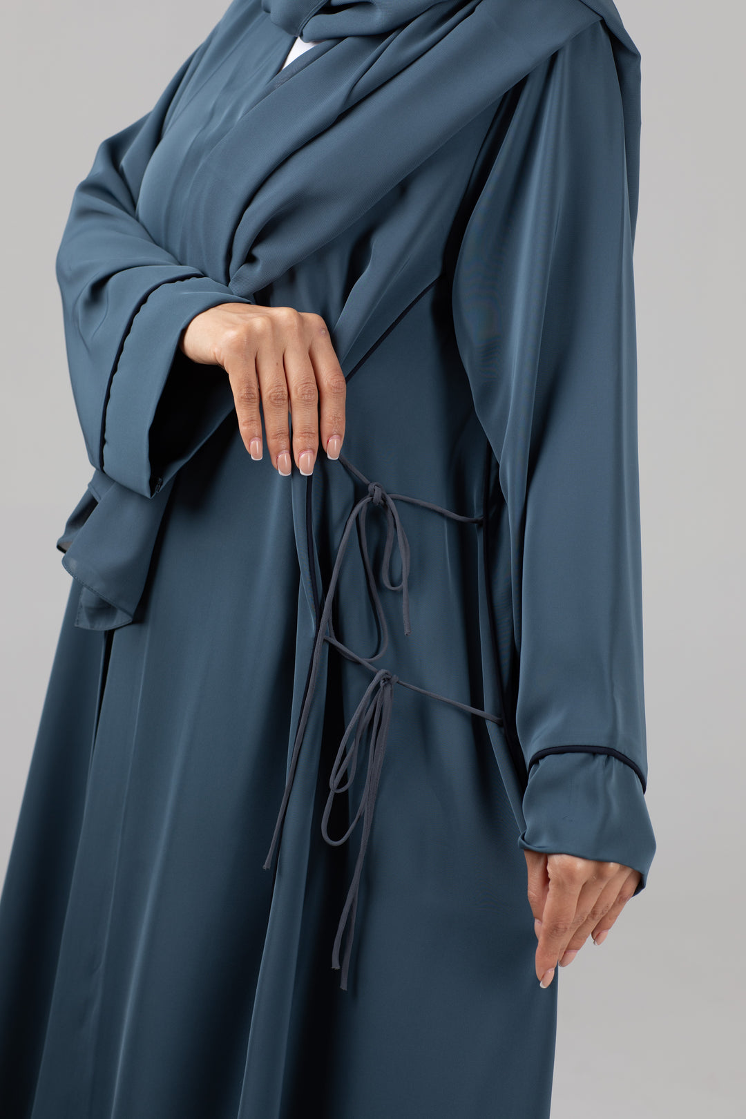 Naima Abaya grey