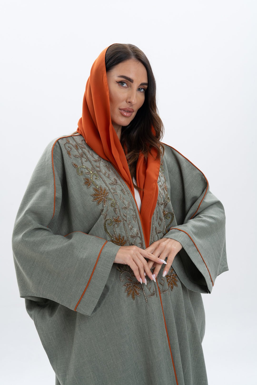 Noor Abaya