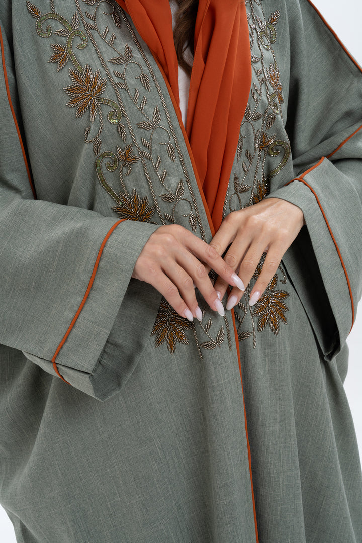 Noor Abaya