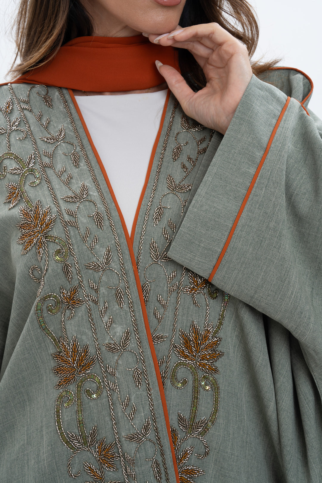 Noor Abaya