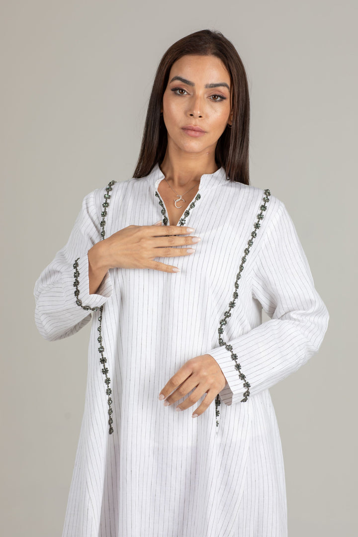 SIMPLICITY WHITE